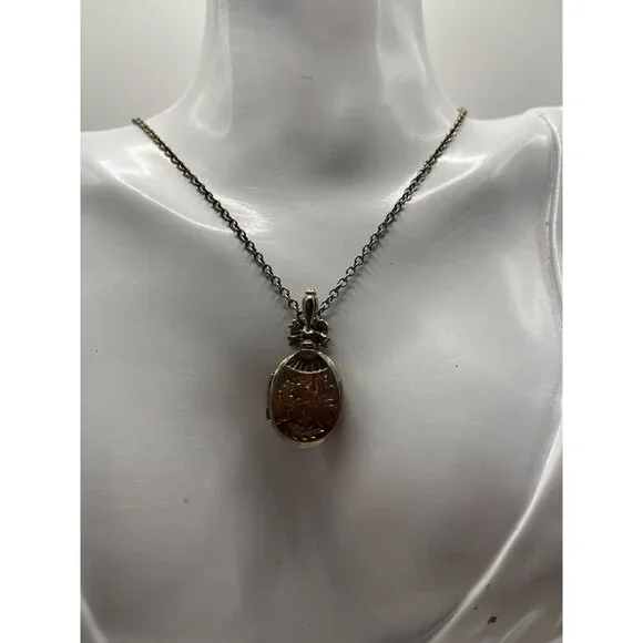 Antique "1928"  Floral Engraved Locket Pendant Necklace Silver-Tone Chain - Picture 8 of 9